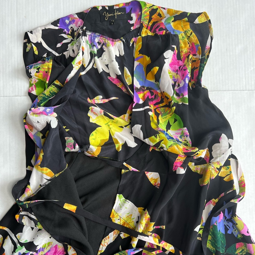 Yumi Kim Black Vibrant Floral Print Wrap Dress Short Sleeve 100% Silk Pink Green - Picture 11 of 13